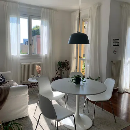 Cozy Studio Apartment Bologna Exterior photo